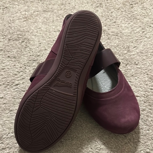 Dansko Burgundy Flats - Picture 5 of 5